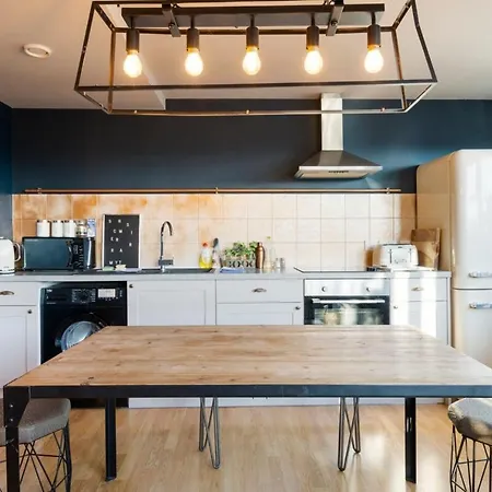 Апартаменти Midland Mews Contemporary 2 Bedrooom Apartment *